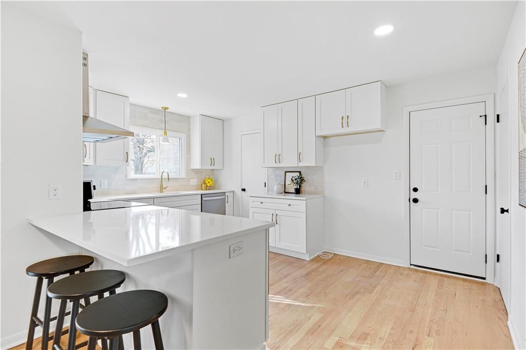 721 NE 81st Terrace — photo 9