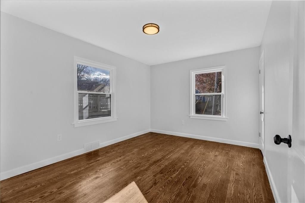 5736 The Paseo Boulevard — photo 9