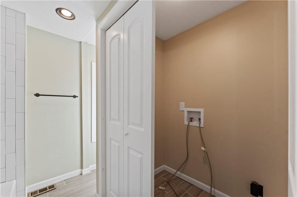 915 Reynolds Avenue — photo 12