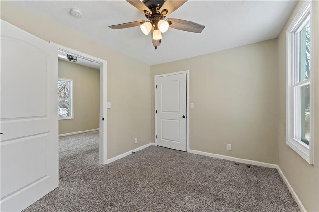 915 Reynolds Avenue — photo 16