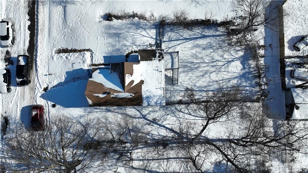 915 Reynolds Avenue — photo 24