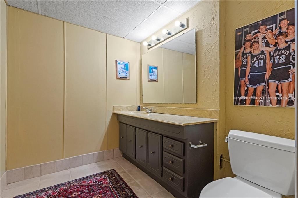 10303 Howe Lane — photo 47
