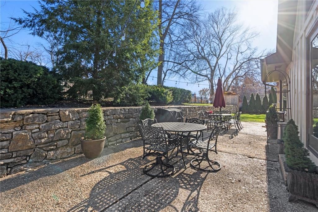 10303 Howe Lane — photo 48