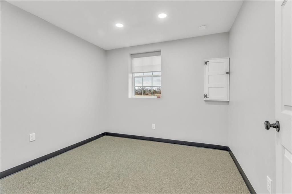 1107 E 307th Street — photo 25