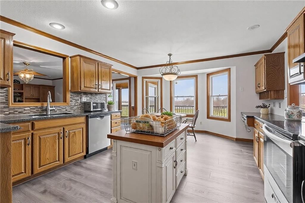 718 Sandpiper Street — photo 15