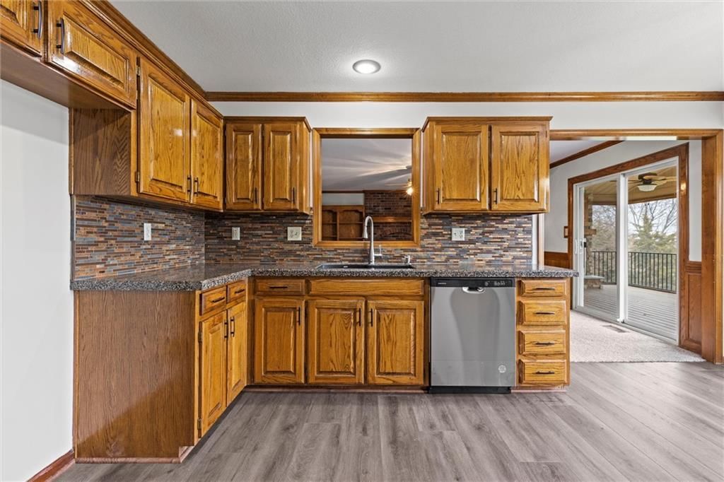 718 Sandpiper Street — photo 16
