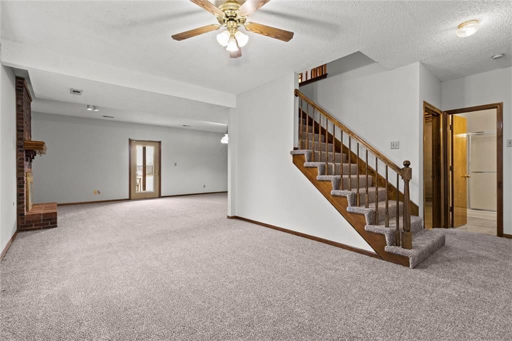 718 Sandpiper Street — photo 23