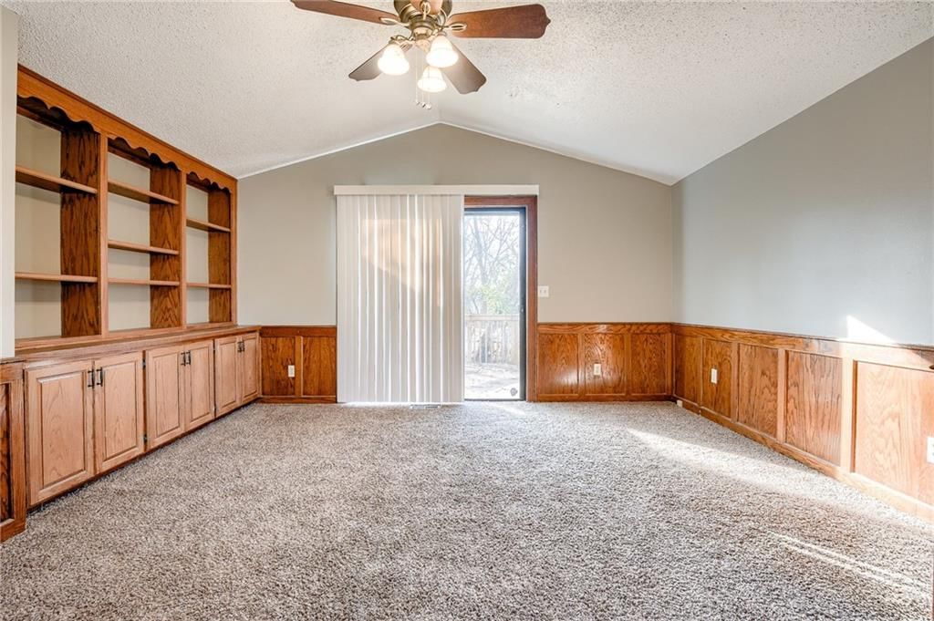6721 Winchester Avenue — photo 12