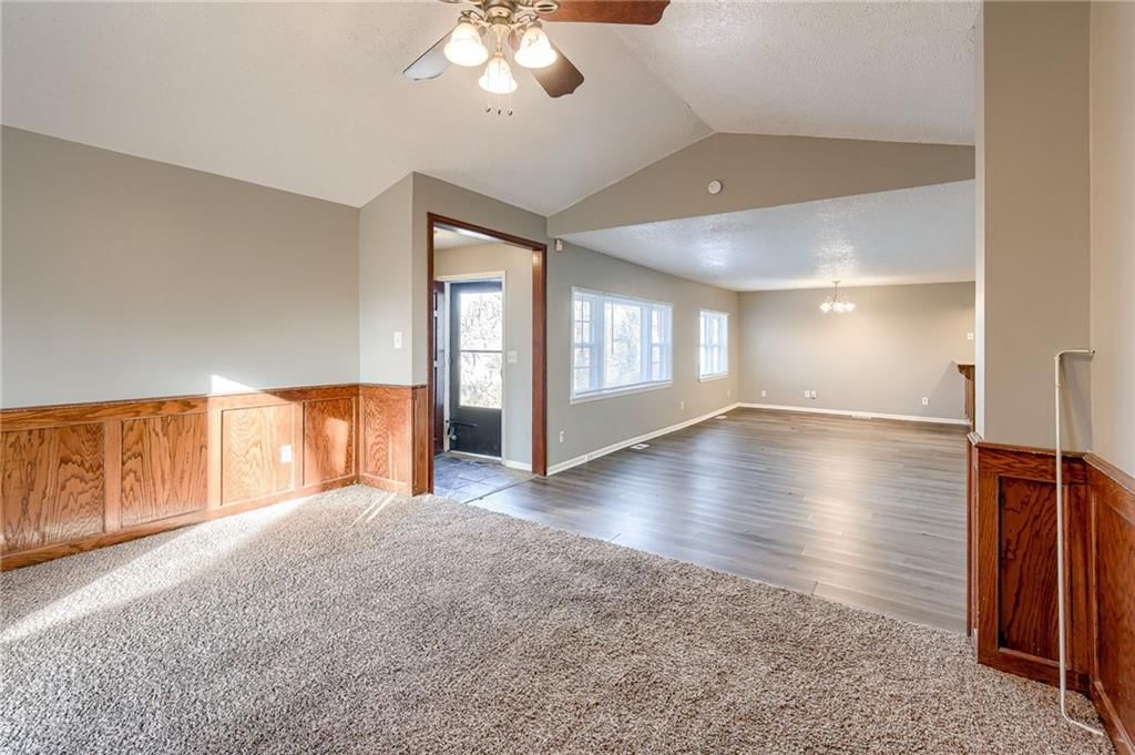 6721 Winchester Avenue — photo 13