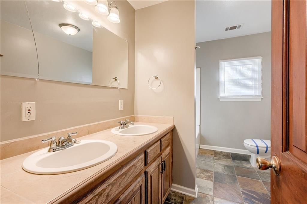6721 Winchester Avenue — photo 16