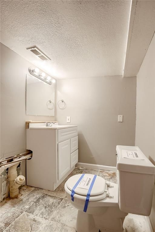 6721 Winchester Avenue — photo 20