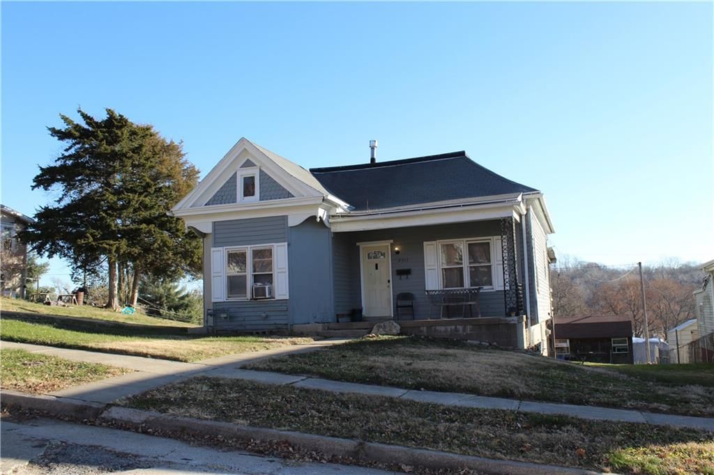 2915 N 8th Street — photo 2