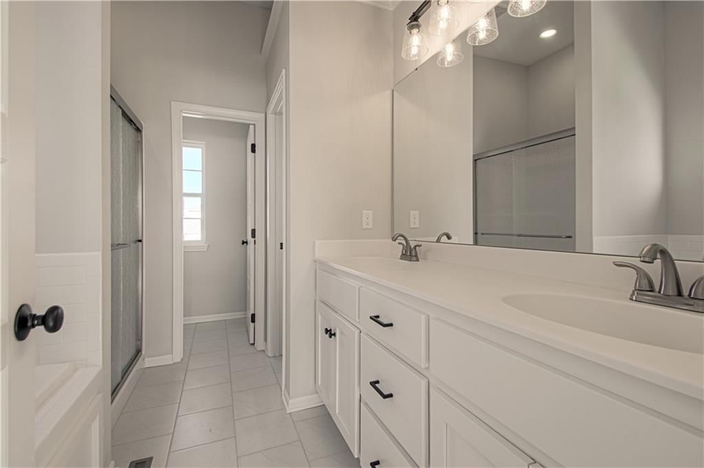 11806 N Bellaire Avenue — photo 14