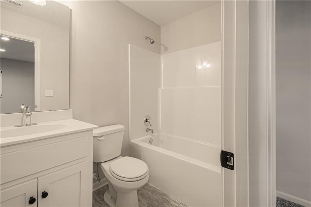 11806 N Bellaire Avenue — photo 28
