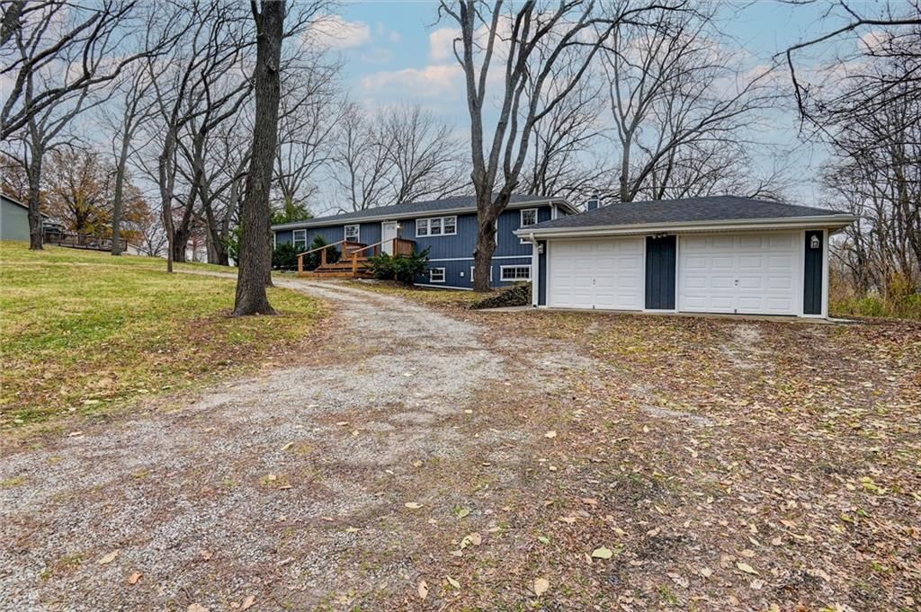 3202 Scott Street — photo 2