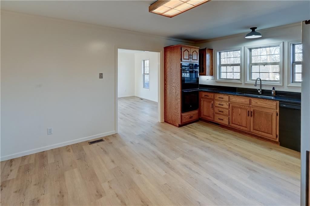 3202 Scott Street — photo 12