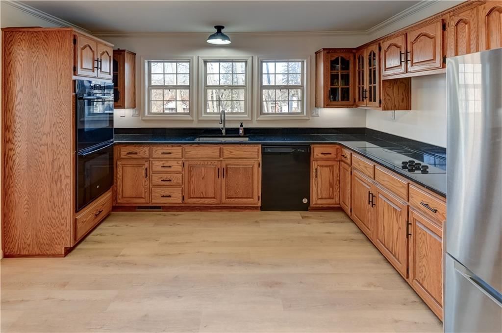 3202 Scott Street — photo 14