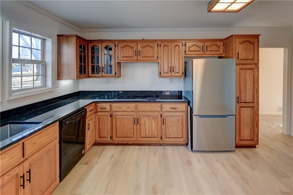3202 Scott Street — photo 15