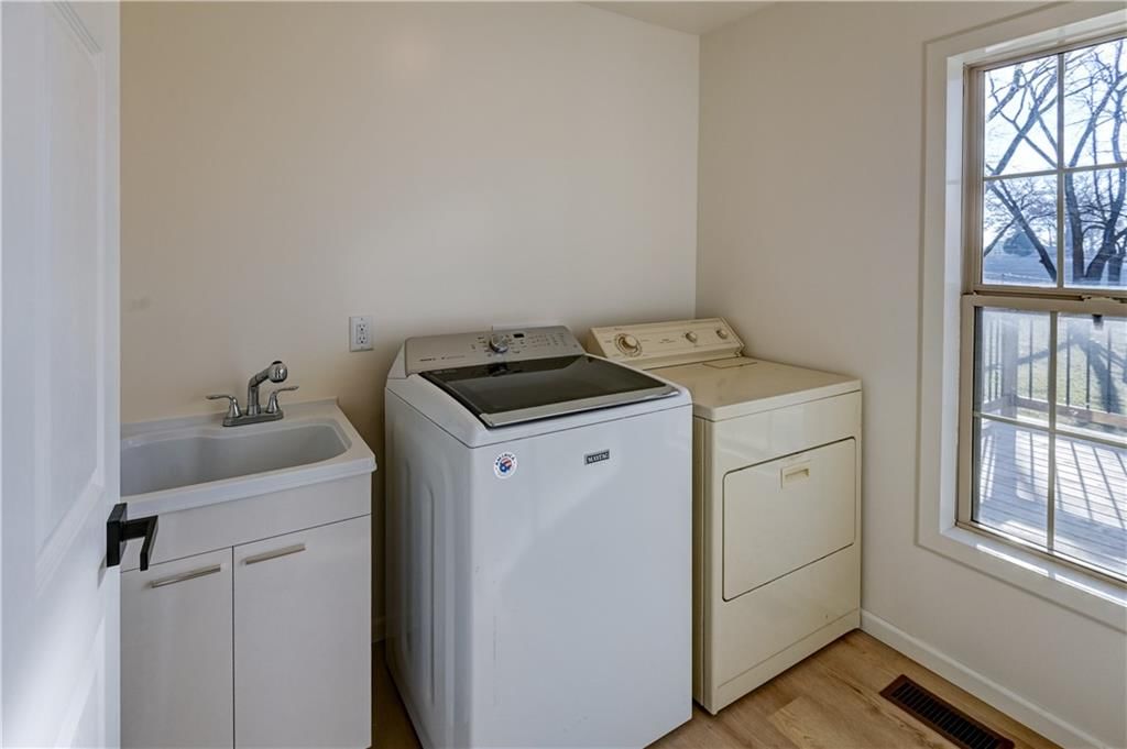 3202 Scott Street — photo 24