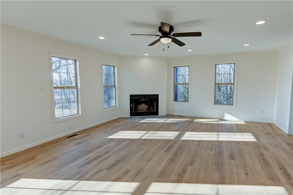3202 Scott Street — photo 8