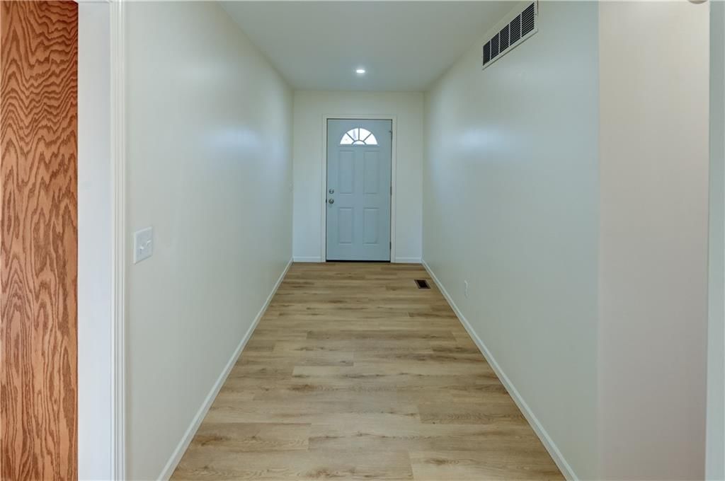 3202 Scott Street — photo 10