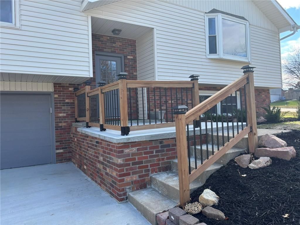 1909 Buckingham Street — photo 3