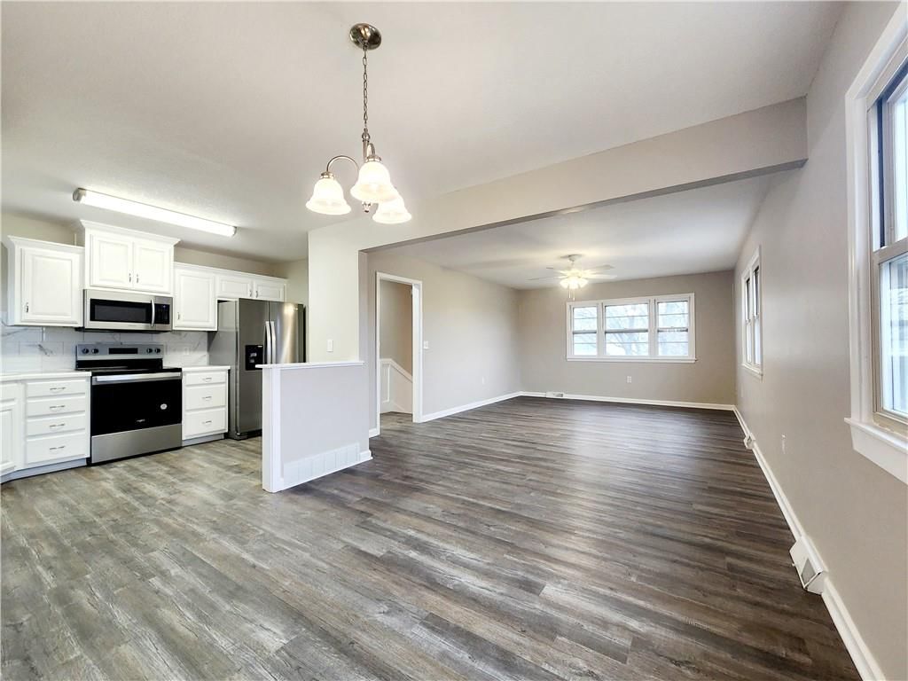 823 N Holden Street — photo 5