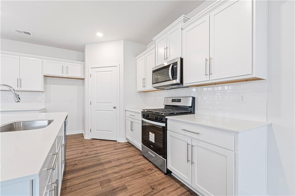 4810 NW 141st Street — photo 21