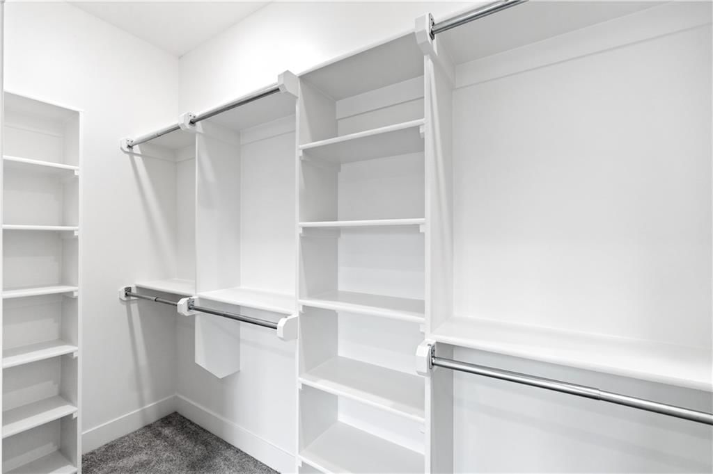 808 W Rader Street — photo 28