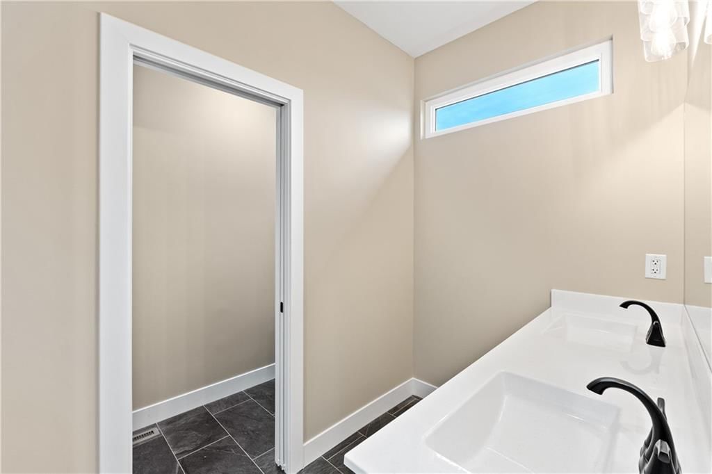 808 W Rader Street — photo 30