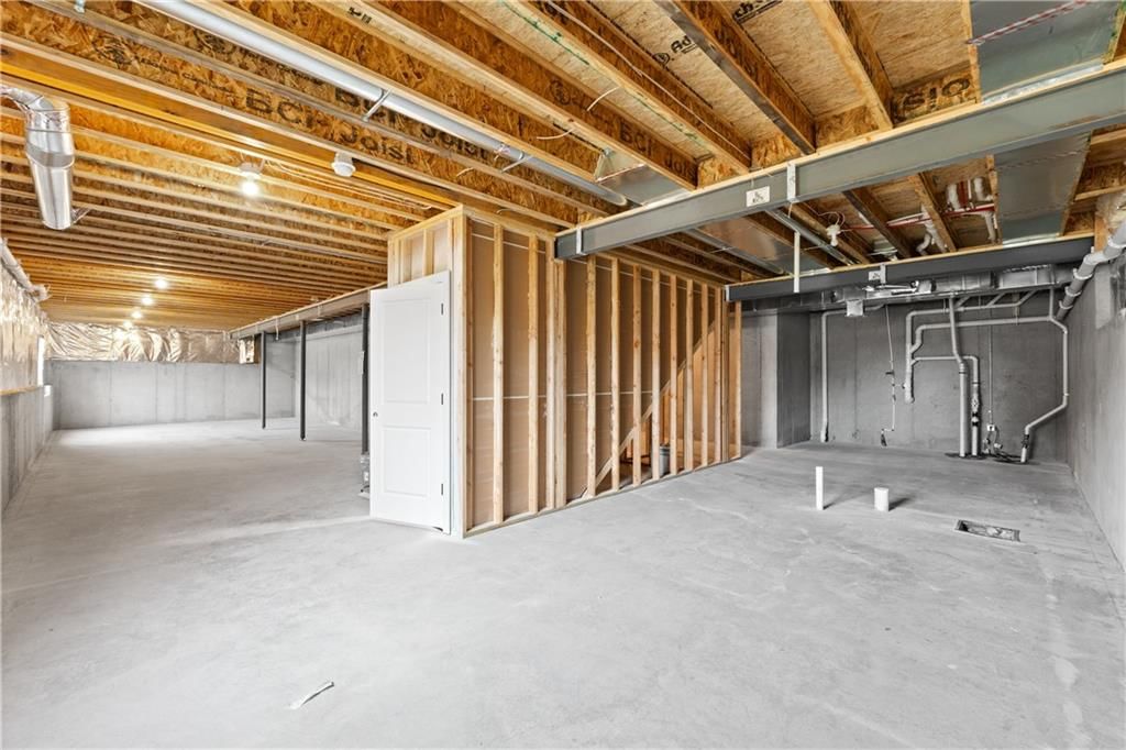 808 W Rader Street — photo 42