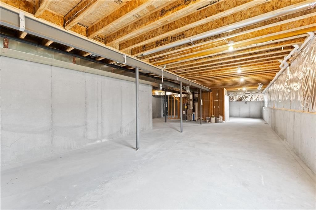 808 W Rader Street — photo 43