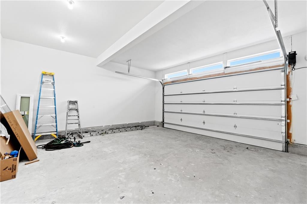 808 W Rader Street — photo 44