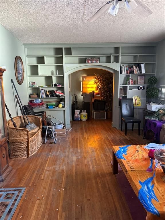 712 Washington Street — photo 2