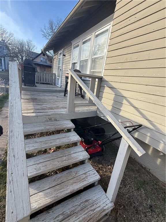 712 Washington Street — photo 23