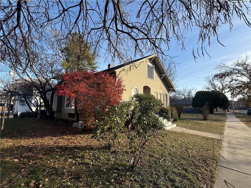 712 Washington Street — photo 24