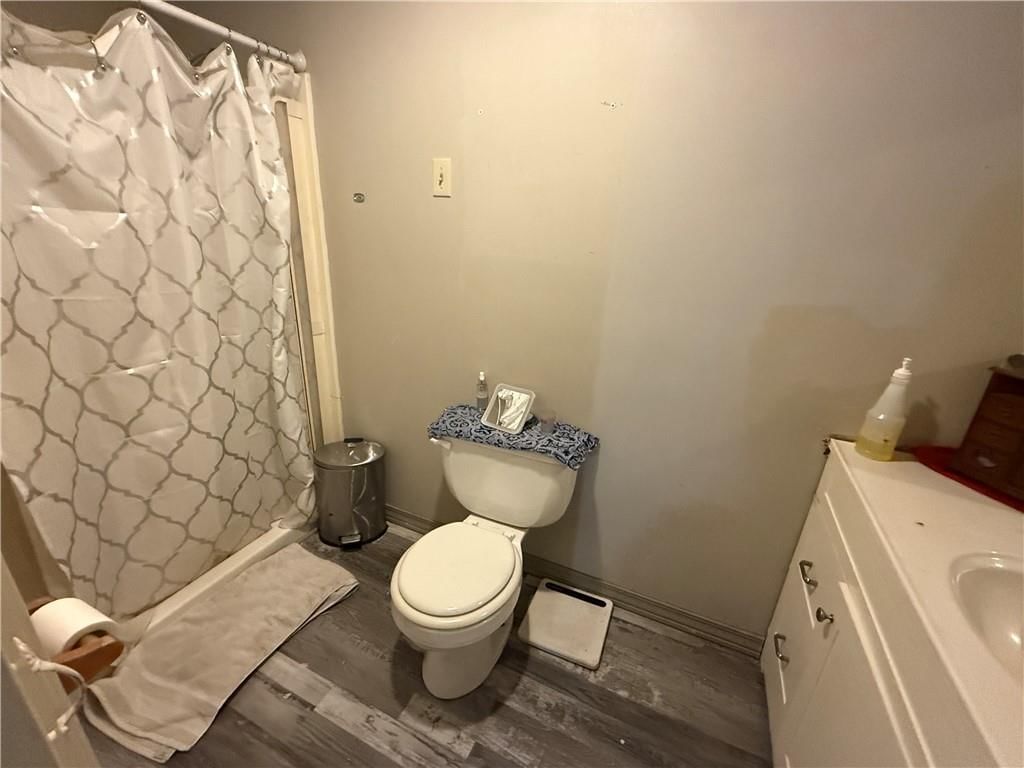 712 Washington Street — photo 9
