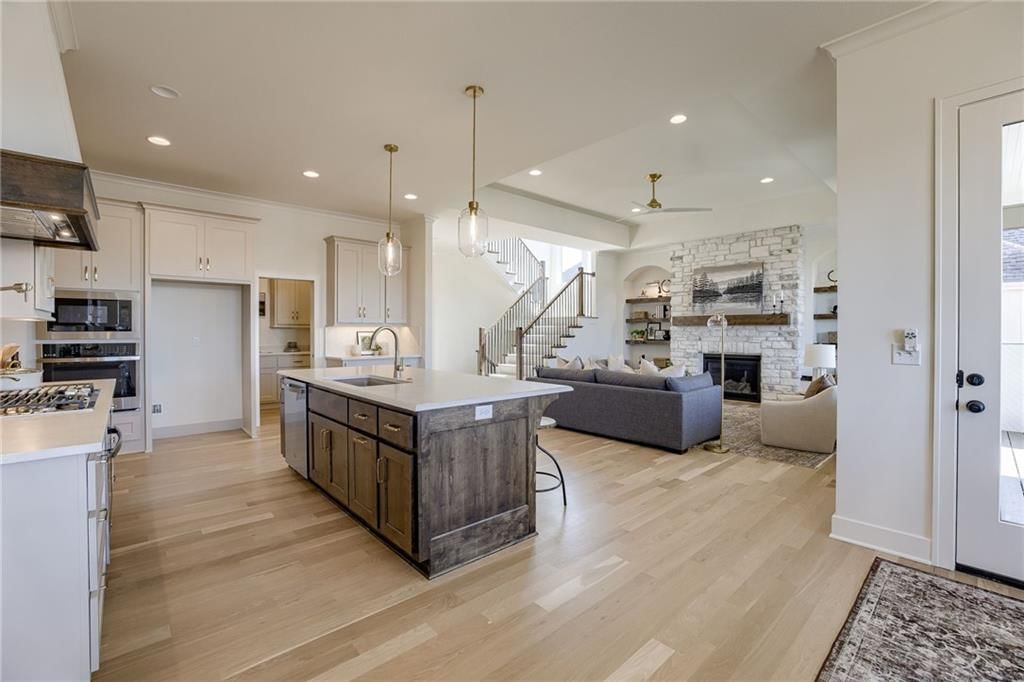 11514 S Roundtree Street — photo 14