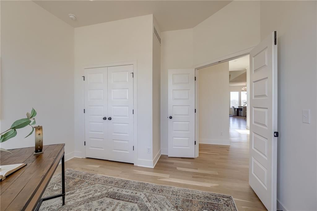 11514 S Roundtree Street — photo 32