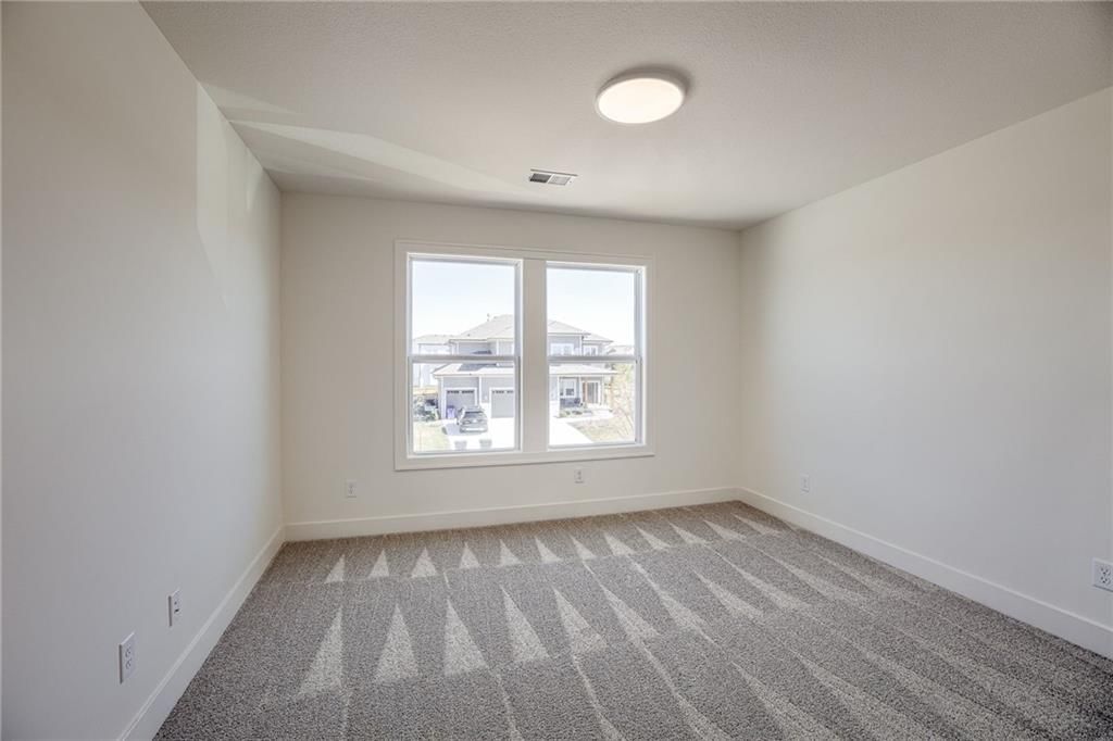 11514 S Roundtree Street — photo 34