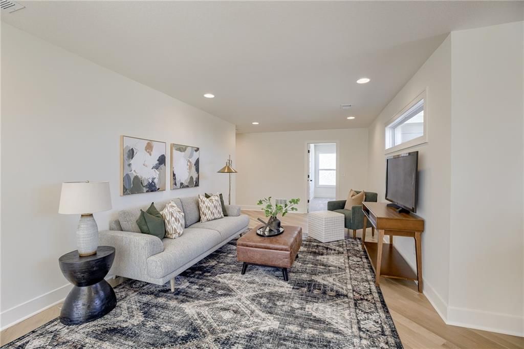 11514 S Roundtree Street — photo 44
