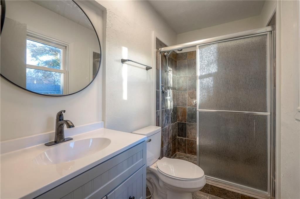 201 W Country Lane — photo 9
