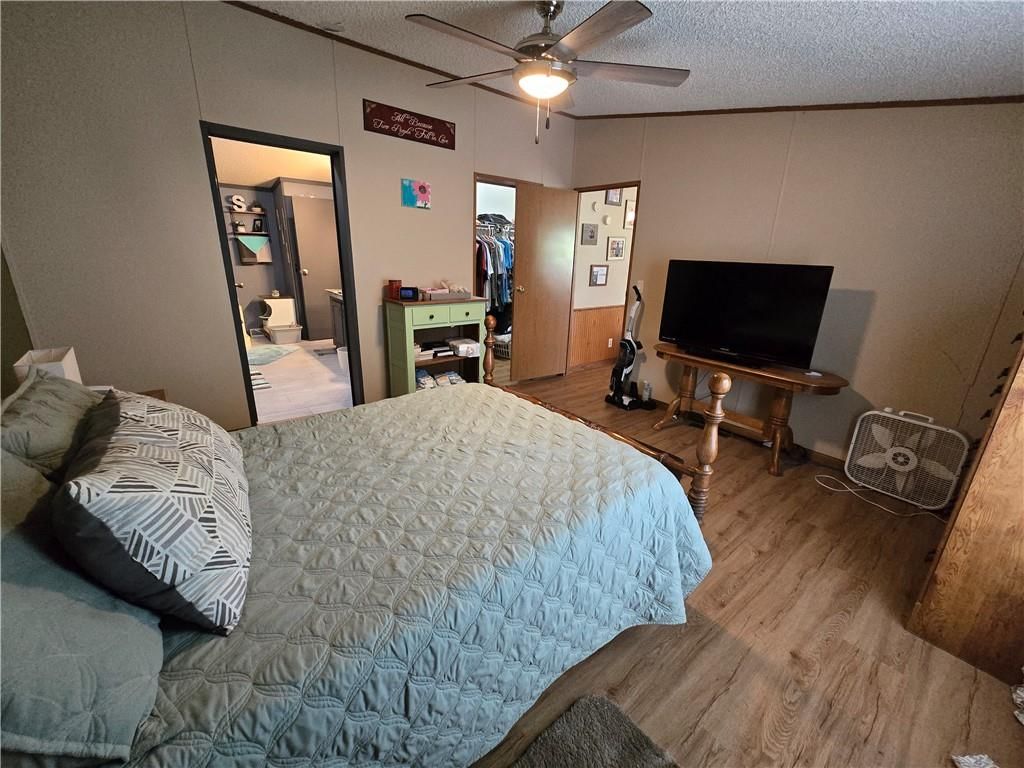 423 Elm Street — photo 16