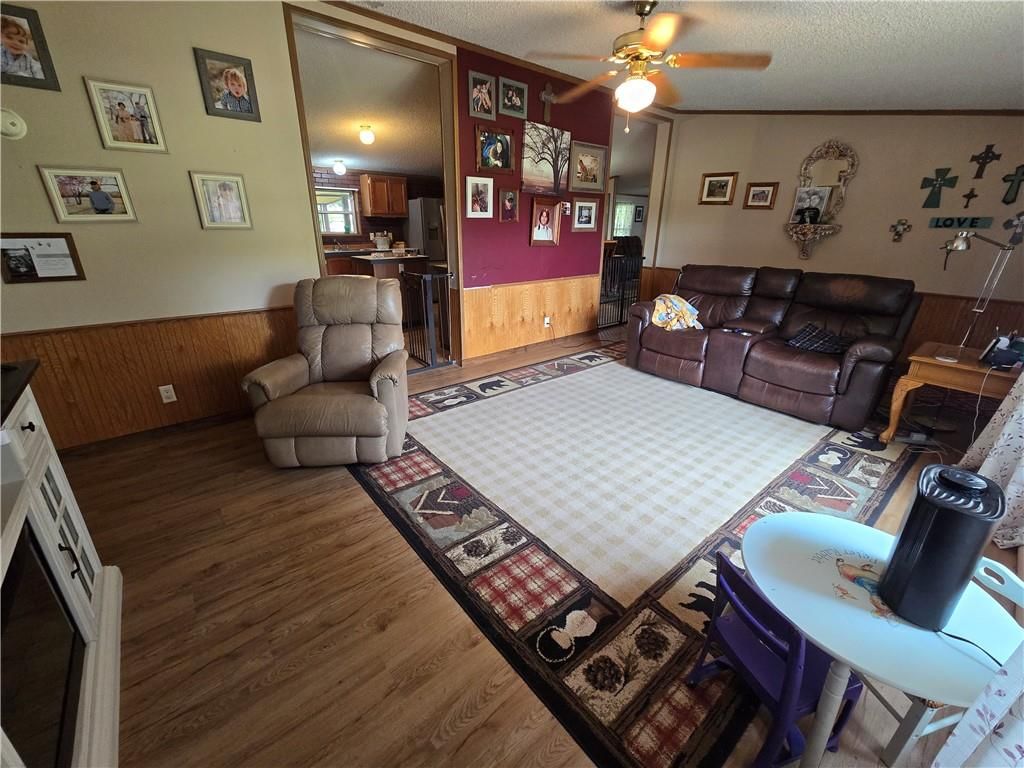 423 Elm Street — photo 17
