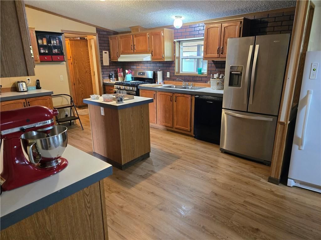 423 Elm Street — photo 4