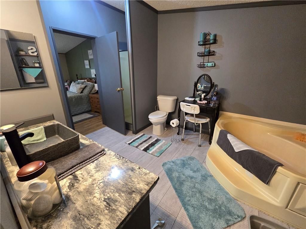 423 Elm Street — photo 35