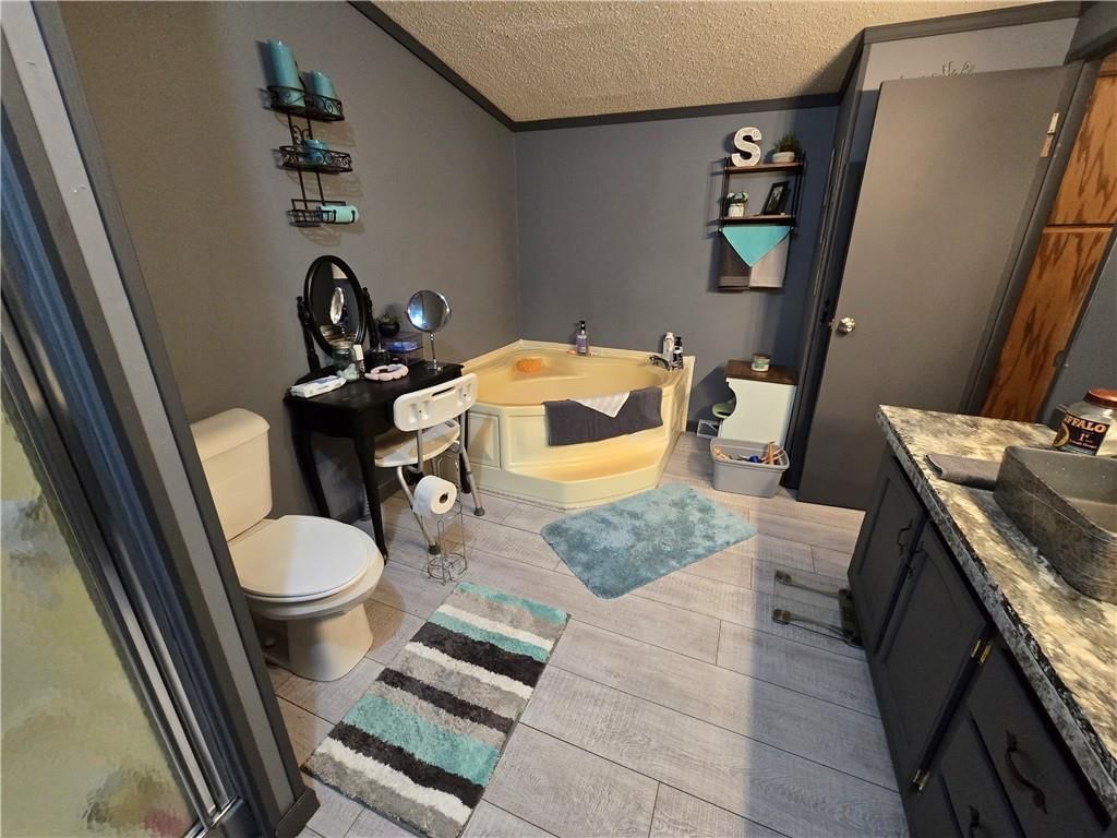 423 Elm Street — photo 36