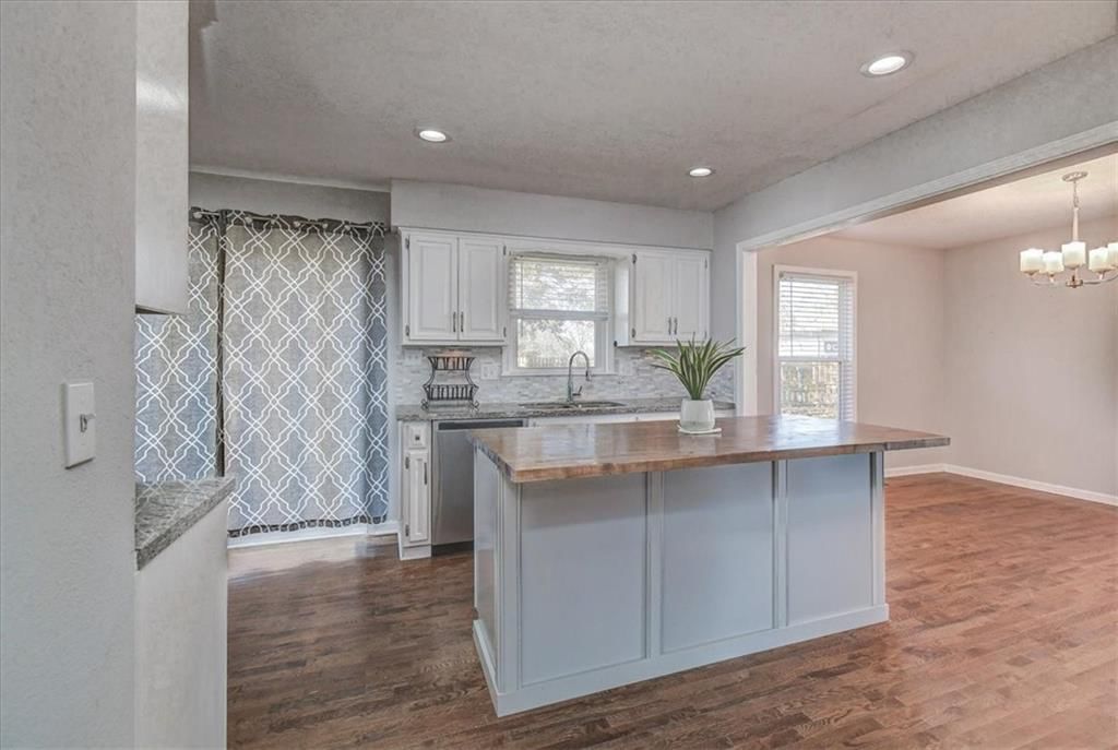 802 NE Fairway Homes Court — photo 13