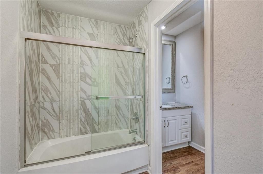802 NE Fairway Homes Court — photo 24