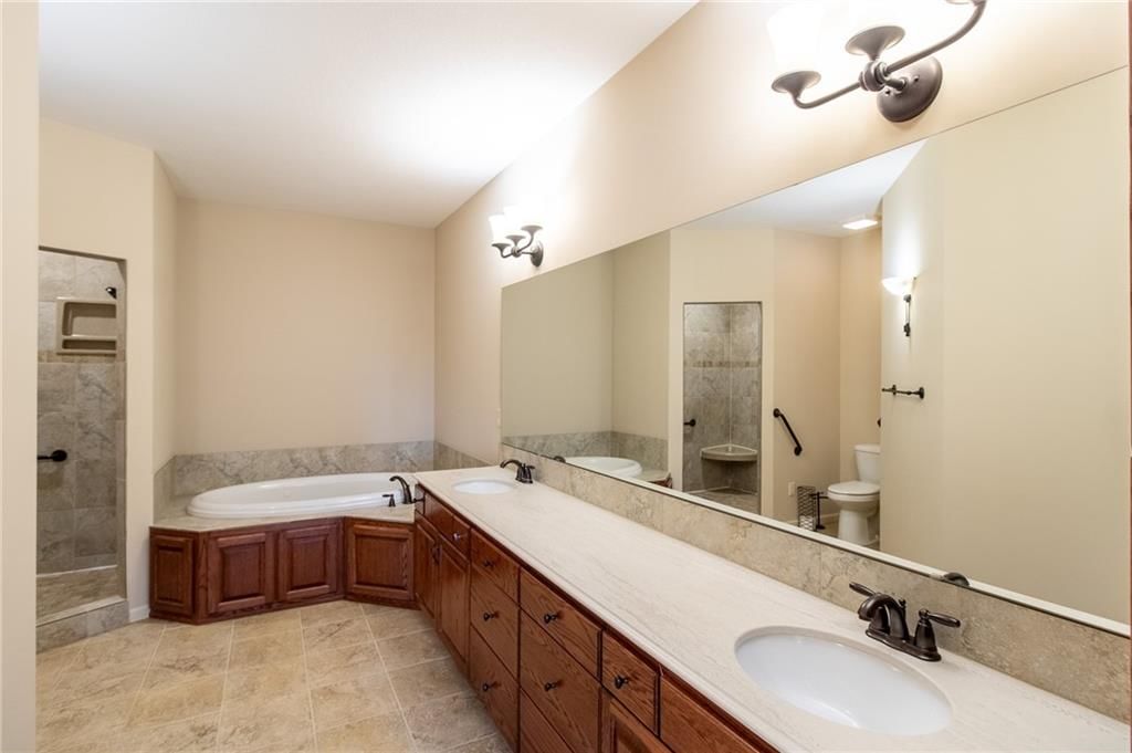 876 Coving Drive — photo 14